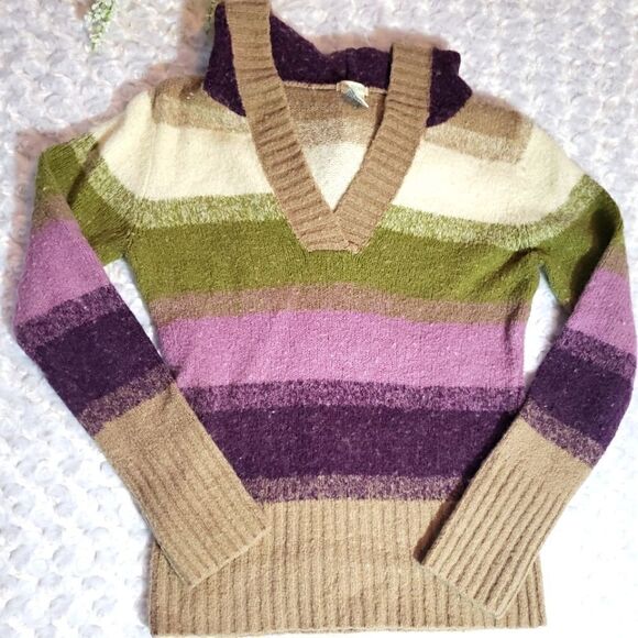 Maurices size medium color block hooded sweater - Picture 1 of 3